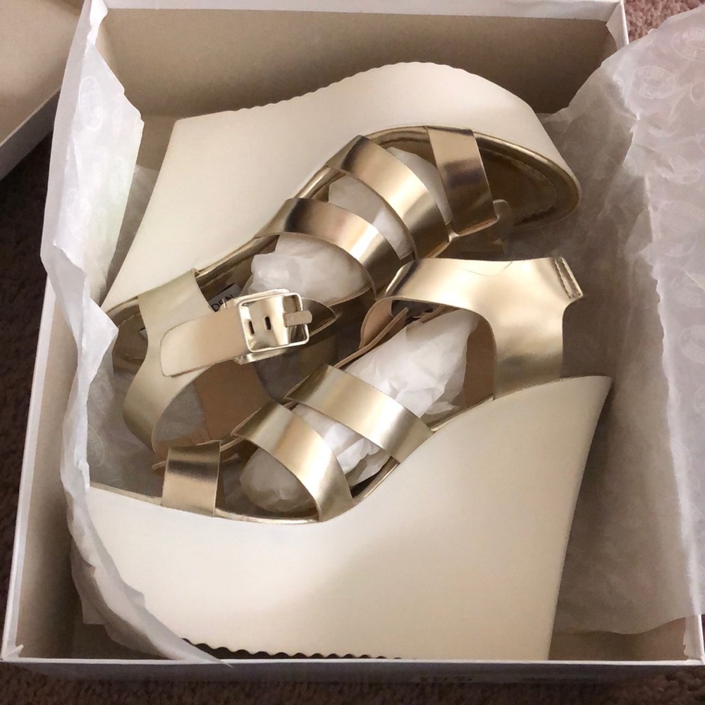 Wedges - Picture 7 of 8